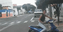 高铁上坐对面的妹子,真是居家极品网友心动了呀,哈哈哈