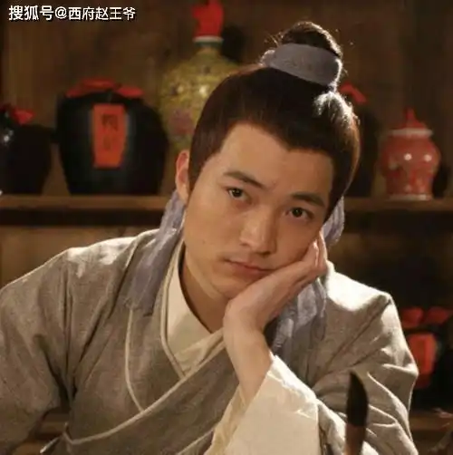 武林外传中,白展堂的武功是什么水平韦一笑跟我差不多