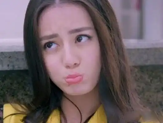 迪丽热巴自曝第一次和邓超微信聊天内容很尴尬,网友信息量好大