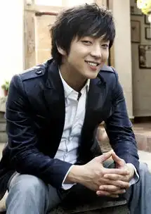 36岁李准基近照,瘦成皮包骨颜值崩塌,曾经的第一美男成历史