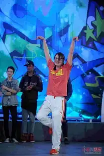 傅园慧中国冠军范狂撒表情包拒当谐星