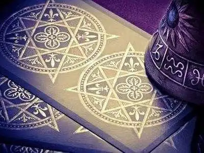 拾月塔罗想学塔罗牌应该学什么塔罗占卜的基本流程有哪些