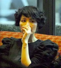 挖鼻孔表情包当众