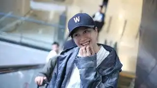 潮妈一枚阿尔芭孕肚去无踪钢钉项链长发似触电