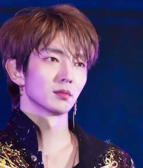 38岁李准基状态超群,谁还敢说这是过气欧巴