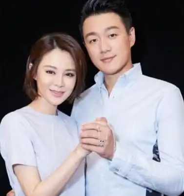 师生恋就服佟大为,不仅把老师娶回家,8年为他生下3个孩子