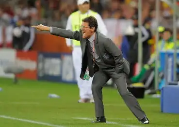 卡佩罗生日夜各种表情