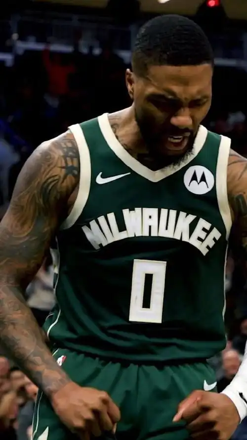 7分惜败快船惨遭15分大逆转全场狂欢庆祝,哈登298扭头就走