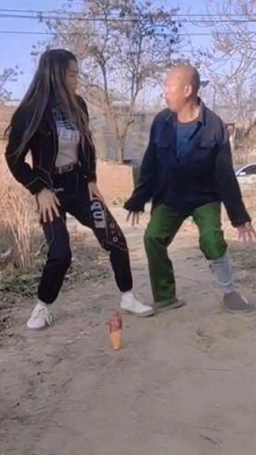 和我比气质小罗头你欠揍搞笑视频