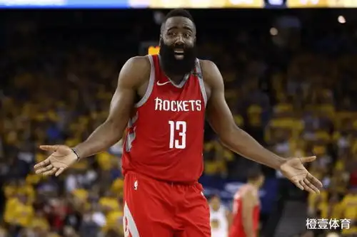 在火箭的时候,哈登的体质可谓钢筋铁骨,为何到篮网却成了玻璃人