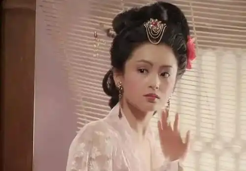 三国演义甄姬图片