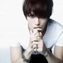 李俊基恶之花表情包金贤