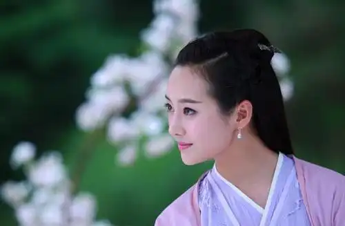 王鸥和李纯穿古装到底有多像陈小春和马永新简直就是一对双胞胎