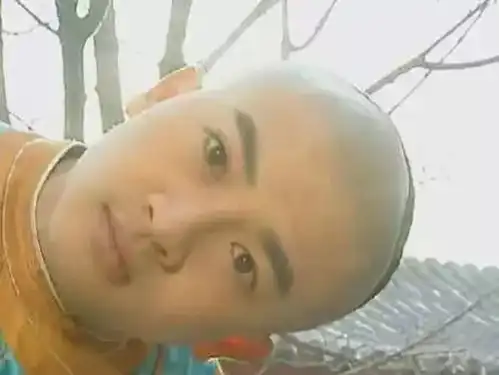 五阿哥微笑表情包五阿哥
