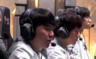 ig和去年rng表情对比,同样是爆冷,哭和笑你喜欢哪一种