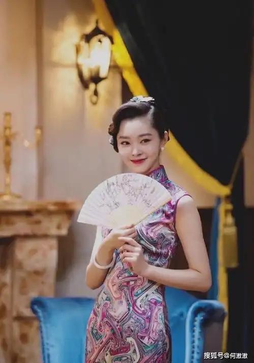 韫色过浓张予曦旗袍美炸10位旗袍女郎,赵丽颖优雅第三位最经典