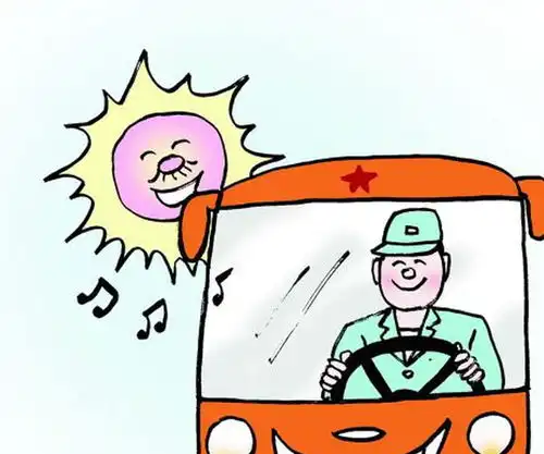 济南一公交司机向乘客下跪道歉,公交公司回应驾驶员的行为不当