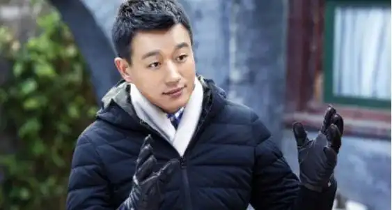 没想到佟大为与妻子还有这层身份,男孩子的勇气果然重要,幸福会来敲门了